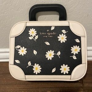 Kate spade dandelion purse